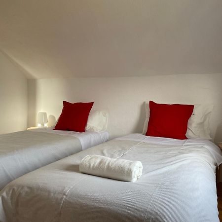 Casa Do Cristo Rei I Apartment อัลมาดา ภายนอก รูปภาพ